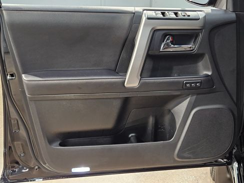 Used 2024 Toyota 4Runner Limited AWD/4WD image 20