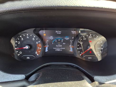 Used 2023 Jeep Compass Latitude AWD/4WD image 30