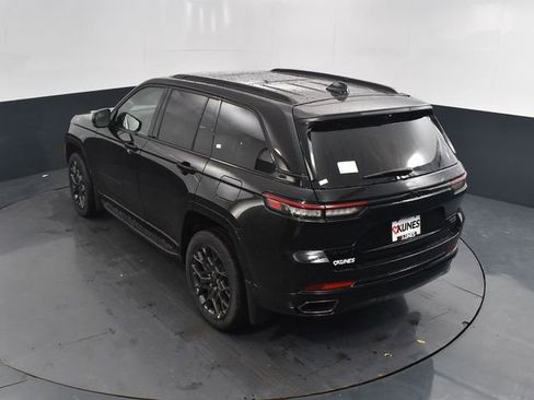 New 2025 Jeep Grand Cherokee Summit image 42