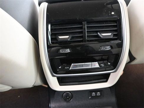 Used 2024 BMW X7 M60i w/ Executive Package image 13