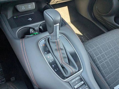 Used 2027 Honda HR-V Sport image 12