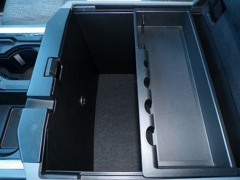 Used 2024 Ford F250 XLT w/ FX4 Off-Road Package image 31