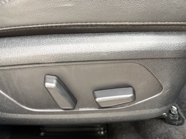 Certified 2025 Kia Sportage SX FWD image 33