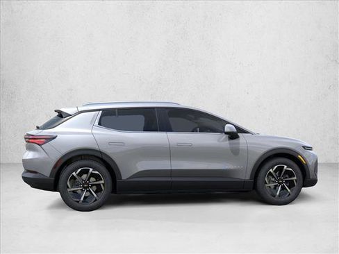 New 2026 Chevrolet Equinox EV LT AWD/4WD image 6