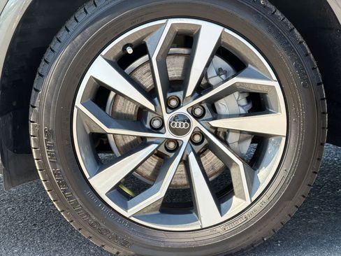 Used 2023 Audi Q5 2.0T Premium Plus w/ Premium Plus Package AWD/4WD image 14