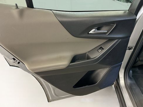 Used 2025 Chevrolet Equinox LT w/ Convenience Package II image 27