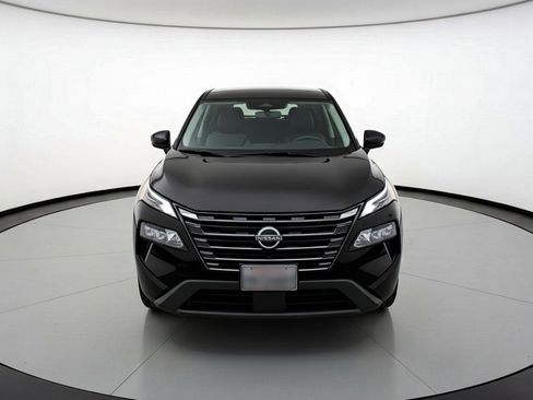 Used 2025 Nissan Rogue SV FWD image 2