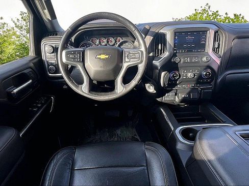 Used 2020 Chevrolet Silverado 2500 LTZ AWD/4WD image 9