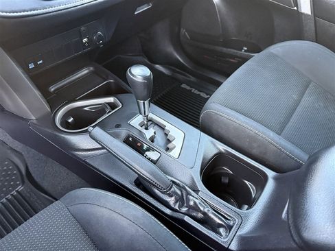 Used 2016 Toyota RAV4 XLE image 27