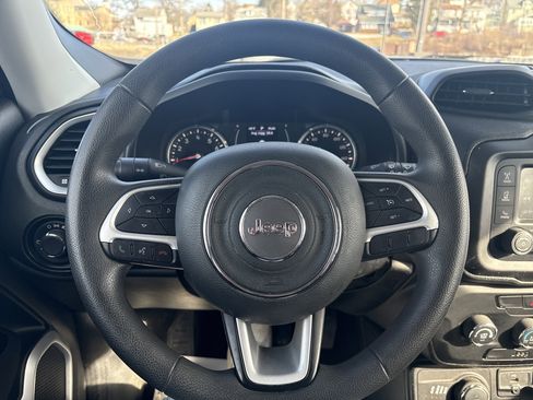 Used 2018 Jeep Renegade Sport w/ Power & Air Group image 17