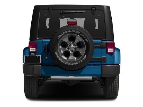 Used 2016 Jeep Wrangler Unlimited Sahara w/ Connectivity Group AWD/4WD image 8