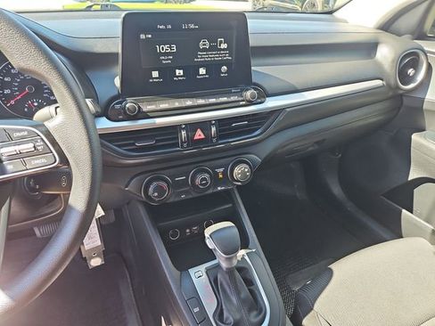 Used 2020 Kia Forte Sedan image 11