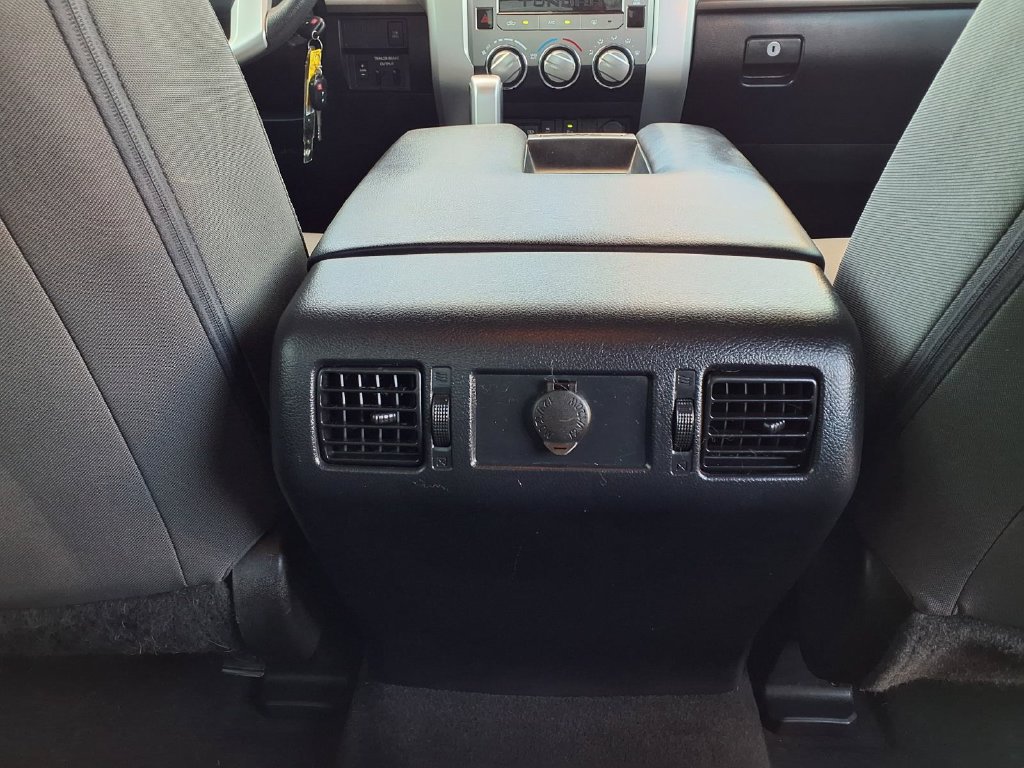Used 2020 Toyota Tundra SR5 w/ SR5 Convenience Package RWD image 22