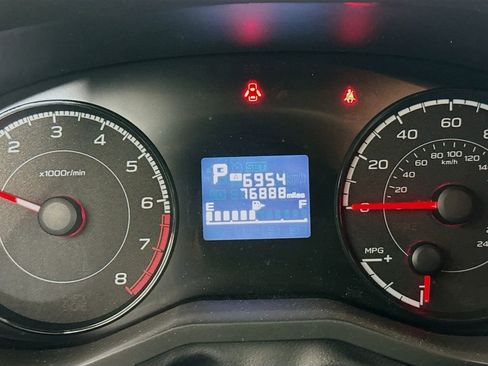 Used 2018 Subaru Crosstrek 2.0i Premium w/ Popular Package #2 image 12