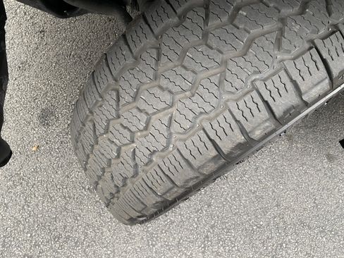 Used 2021 Lexus GX 460 Premium w/ Premium Package image 12