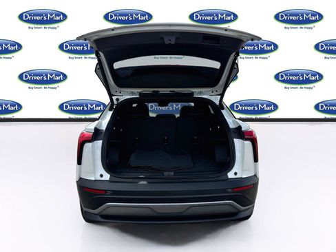 Used 2024 Chevrolet Blazer EV LT AWD/4WD image 26