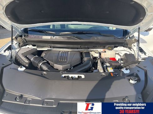 Used 2025 Buick Enclave Preferred image 24