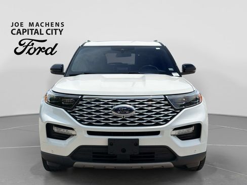 Used 2023 Ford Explorer Platinum w/ Technology Package AWD/4WD image 10