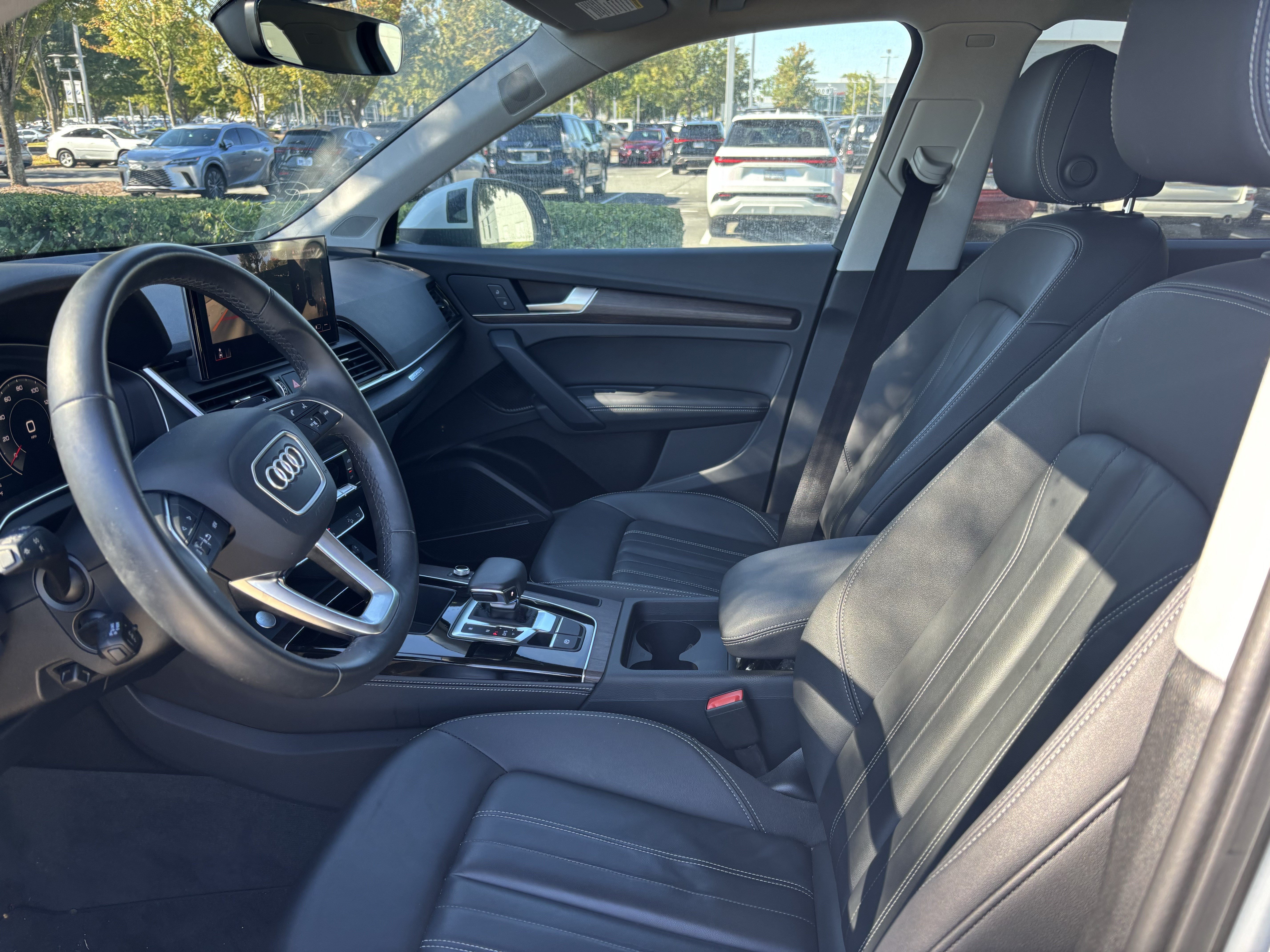 Used 2023 Audi Q5 2.0T Premium Plus w/ Premium Plus Package AWD/4WD image 17