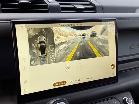 Used 2023 Land Rover Defender 130 X image 20