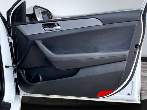 Used 2019 Hyundai Sonata SE image 24