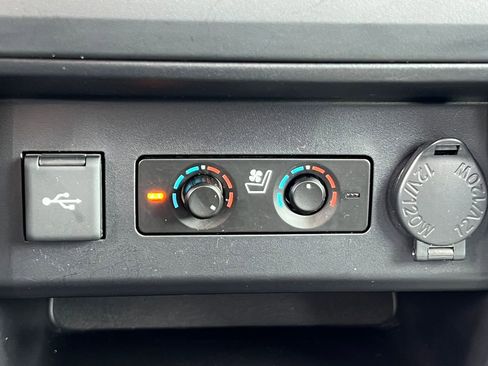Used 2024 Toyota 4Runner Limited AWD/4WD image 28