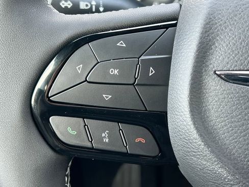 New 2026 Chrysler Pacifica Select image 21