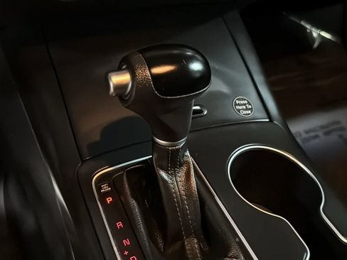 Used 2018 Kia Sorento AWD image 17