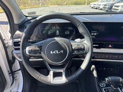 Certified 2024 Kia Sportage EX FWD image 11