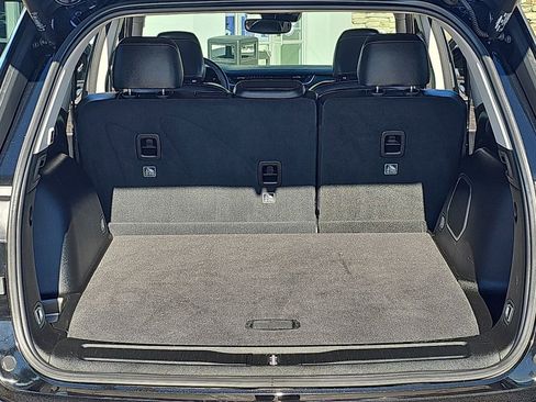 Used 2023 Jeep Grand Cherokee Limited w/ Black Appearance Package image 12