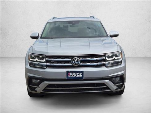 Used 2019 Volkswagen Atlas SEL R-Line AWD/4WD image 2