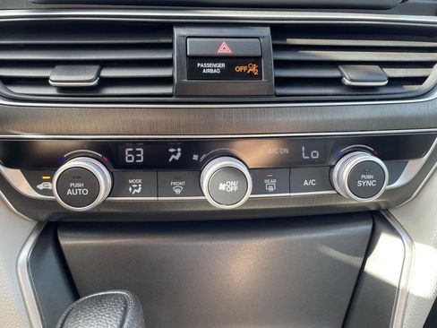 Used 2019 Honda Accord LX image 19