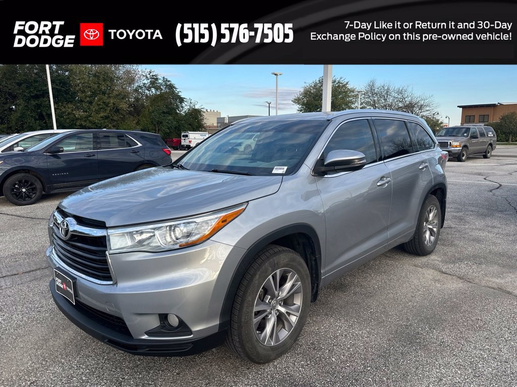Used 2015 Toyota Highlander XLE AWD/4WD image 1