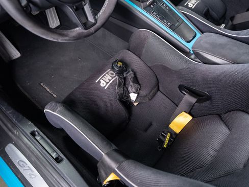 Used 2021 Porsche 718 Cayman GT4 RWD image 52