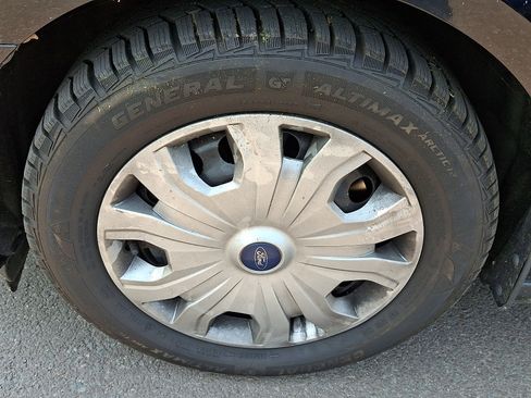 Certified 2023 Ford Transit Connect XLT FWD image 28