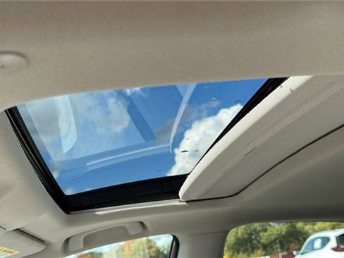 Used 2024 Honda Accord EX image 12