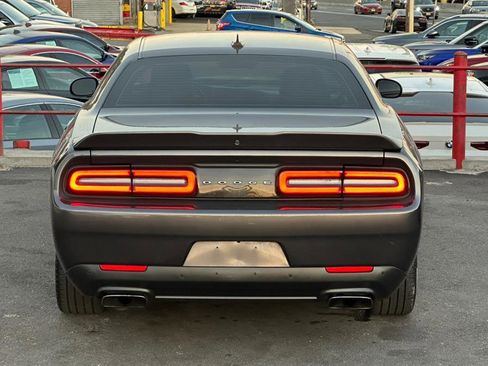 Used 2022 Dodge Challenger R/T w/ Plus Package image 11