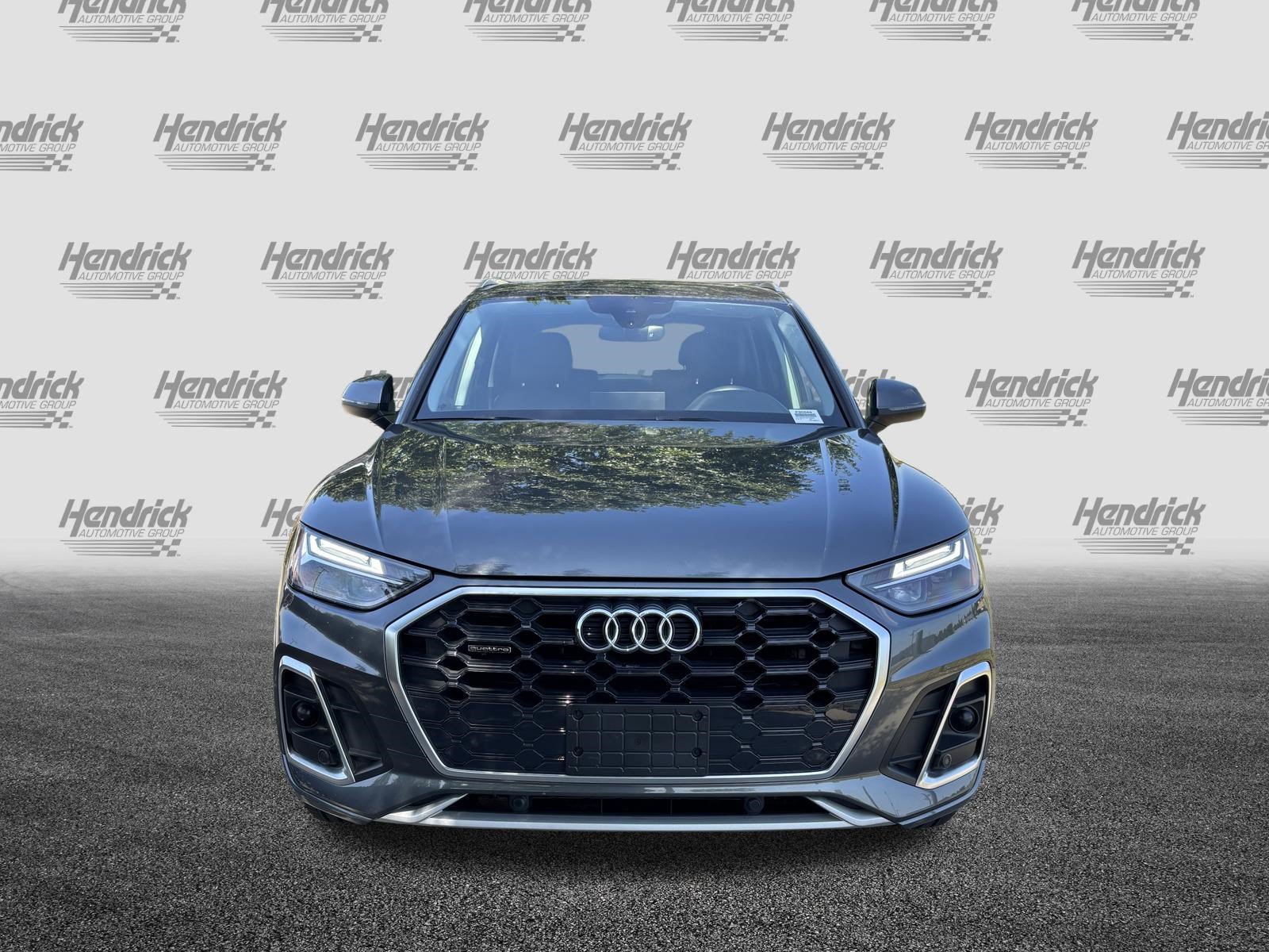 Certified 2023 Audi Q5 2.0T Premium w/ Convenience Package AWD/4WD image 3