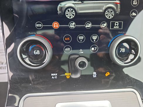 Used 2020 Land Rover Range Rover Evoque SE image 20