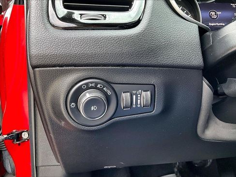Used 2021 Jeep Compass Limited w/ Trailer Tow Group AWD/4WD image 37