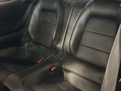 Used 2017 Ford Mustang GT Premium w/ Equipment Group 401A RWD image 21