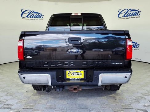 Used 2015 Ford F250 Lariat image 4