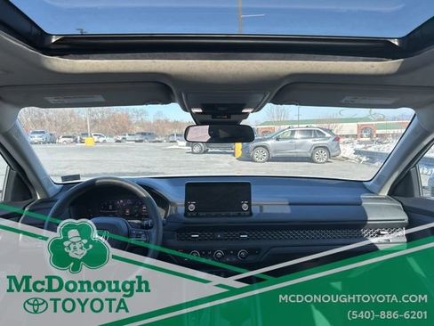 Used 2023 Honda Accord EX image 3