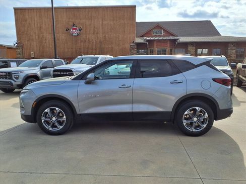 Used 2025 Chevrolet Blazer LT AWD/4WD image 22