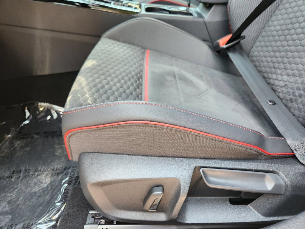 New 2026 Volkswagen GTI SE FWD image 13