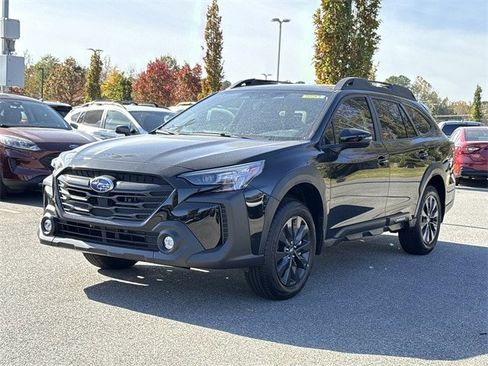 Certified 2025 Subaru Outback Onyx Edition w/ Popular Package #2 image 7