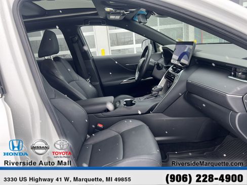 Used 2024 Toyota Venza Nightshade image 26