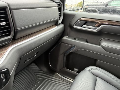 Used 2026 Chevrolet Silverado 1500 RST RWD image 36