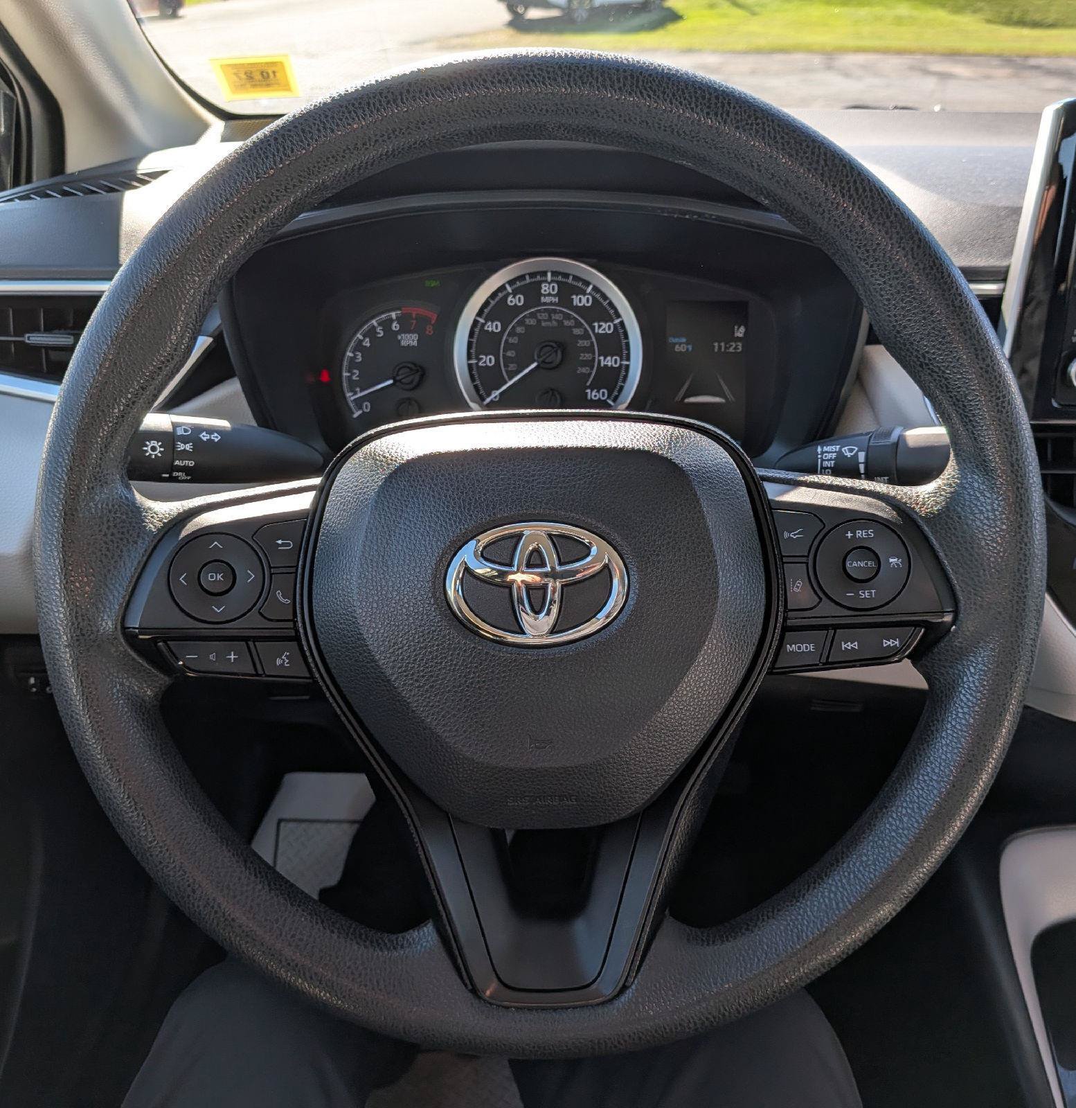 Used 2021 Toyota Corolla LE w/ LE Convenience Package FWD image 15