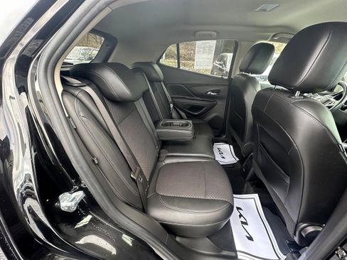 Used 2022 Buick Encore Preferred w/ Safety Package image 16